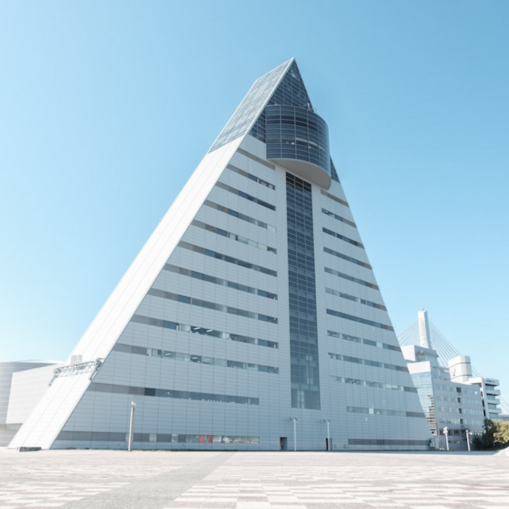 青森県観光物産館アスパム